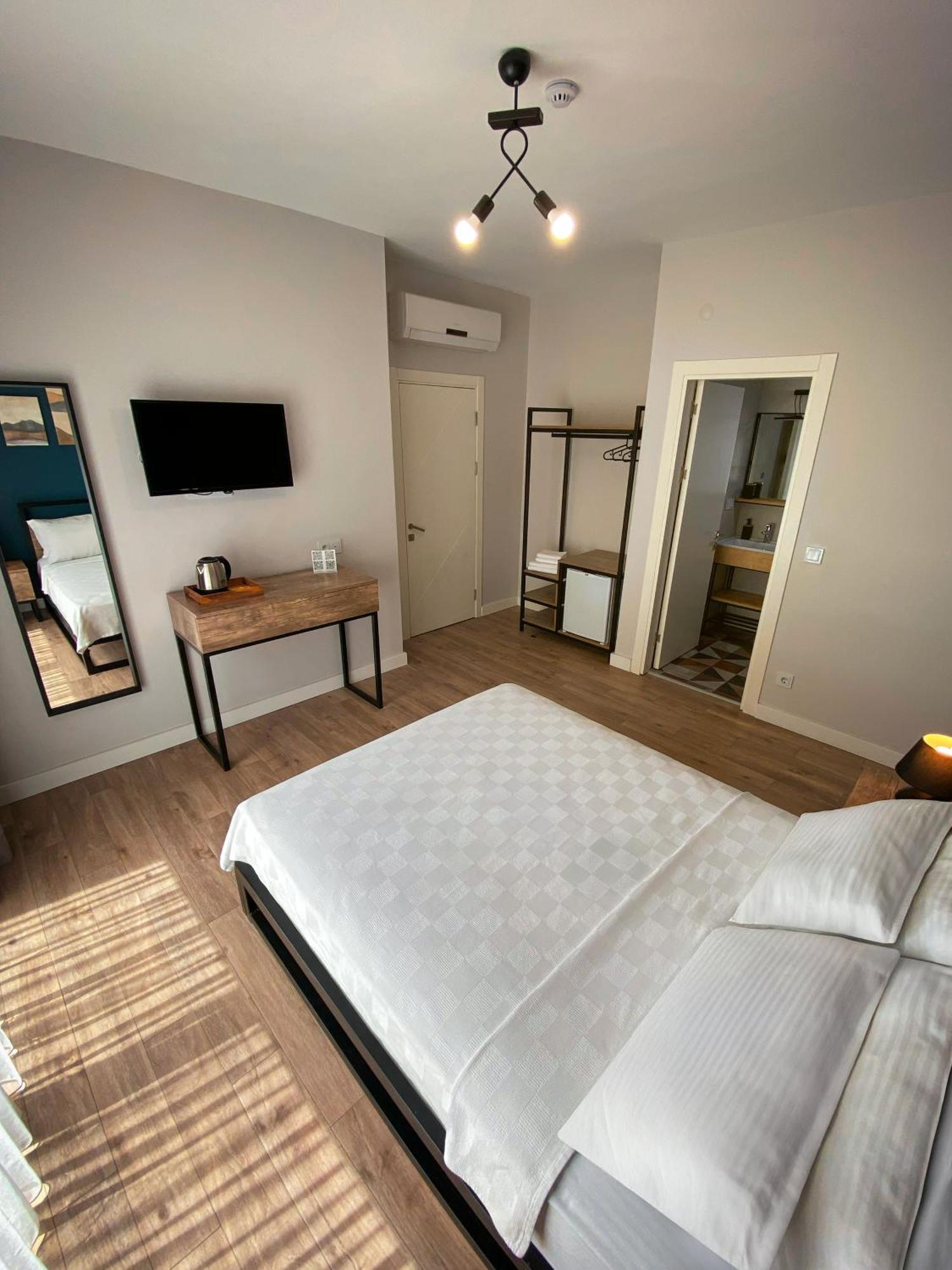 Sahil Butik Otel Кешме Экстерьер фото