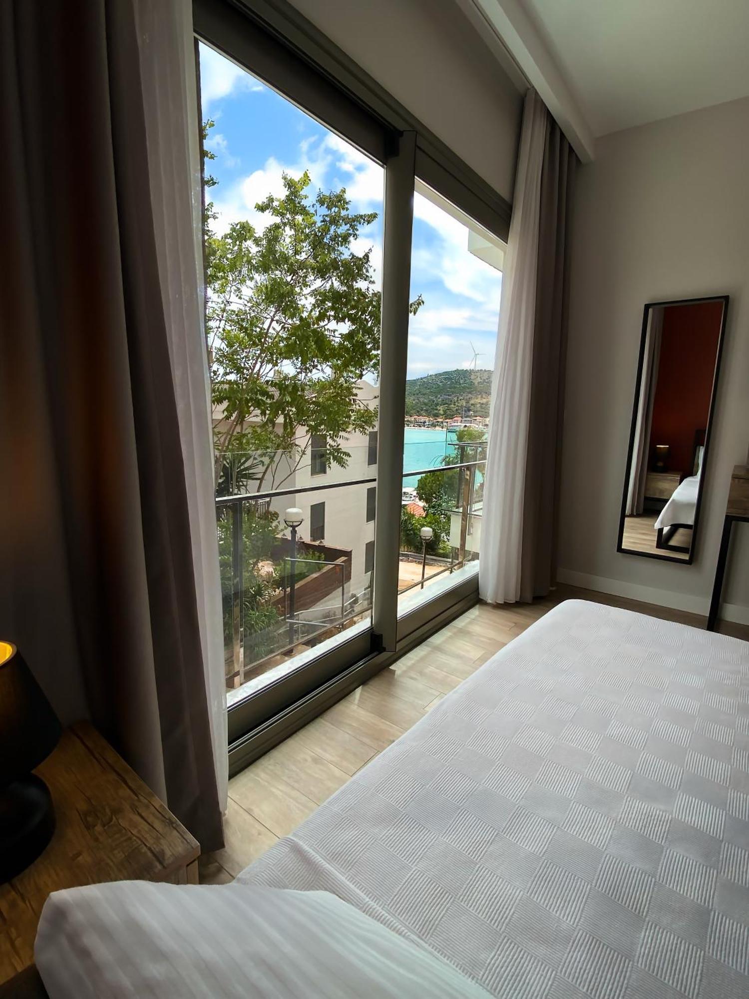 Sahil Butik Otel Кешме Экстерьер фото